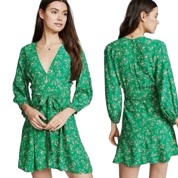Faithfull the Brand Dresses & Skirts - FAITHFULL The Brand Margot Cap Estel Ditsy Floral Dress Sz M 6 Kelly Green